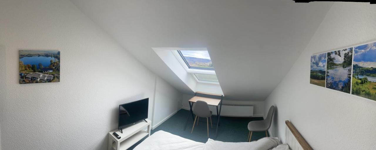 Traumhaus Am Wald 2 Apartment Daun Exterior photo