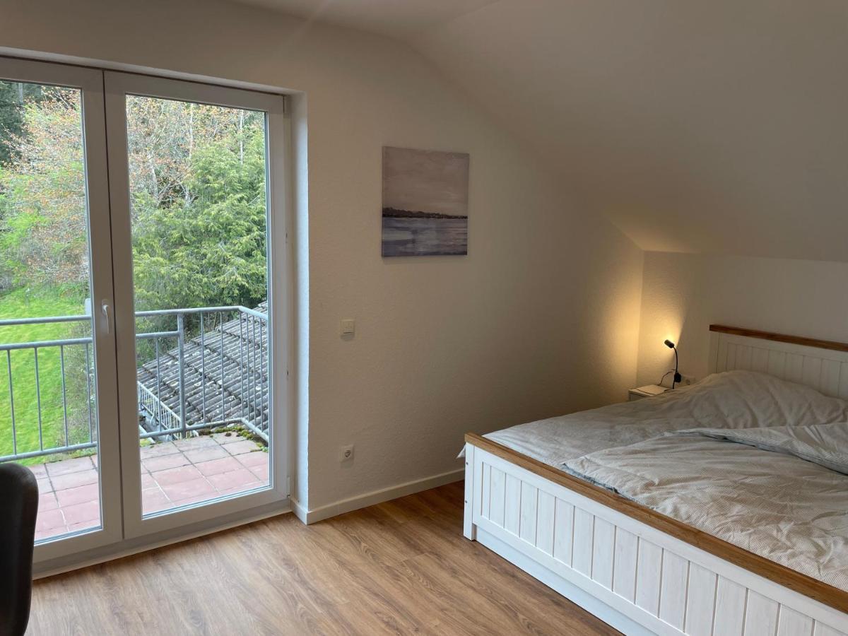 Traumhaus Am Wald 2 Apartment Daun Exterior photo